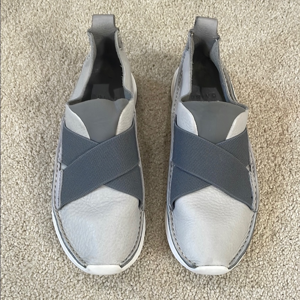 Privo by Clarks Women’s Gray Leather Slip-on Shoes 6M